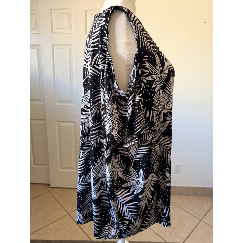 Catherines 3X 26/28W Black White Tropical Palm Print Cold Shoulder Blouse - Picture 4 of 13